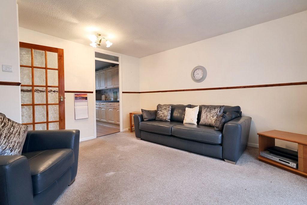 Property photo 3 of 20 Picture No. 11