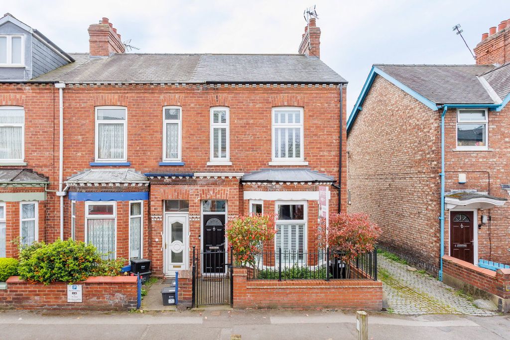 Property photo 1 of 23