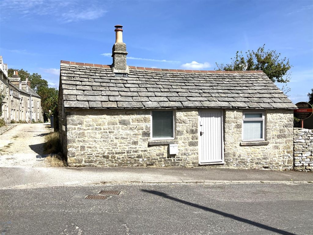 Property photo 1 of 11 4293 Owner Windowcard.Jpeg