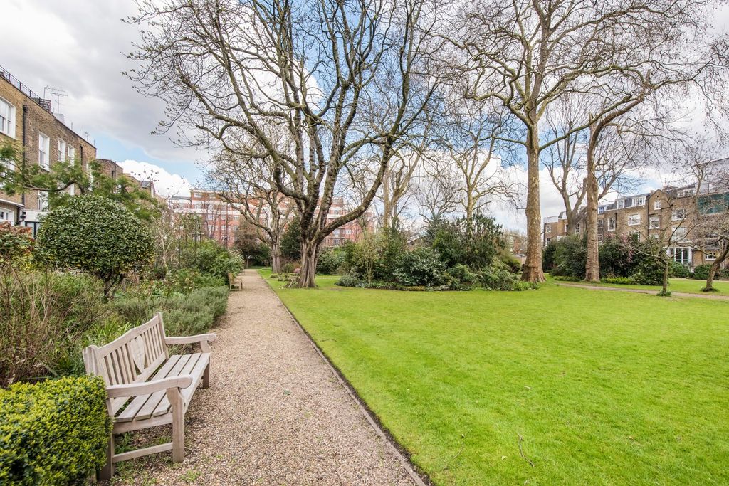 Property photo 3 of 9 Picture No. 11