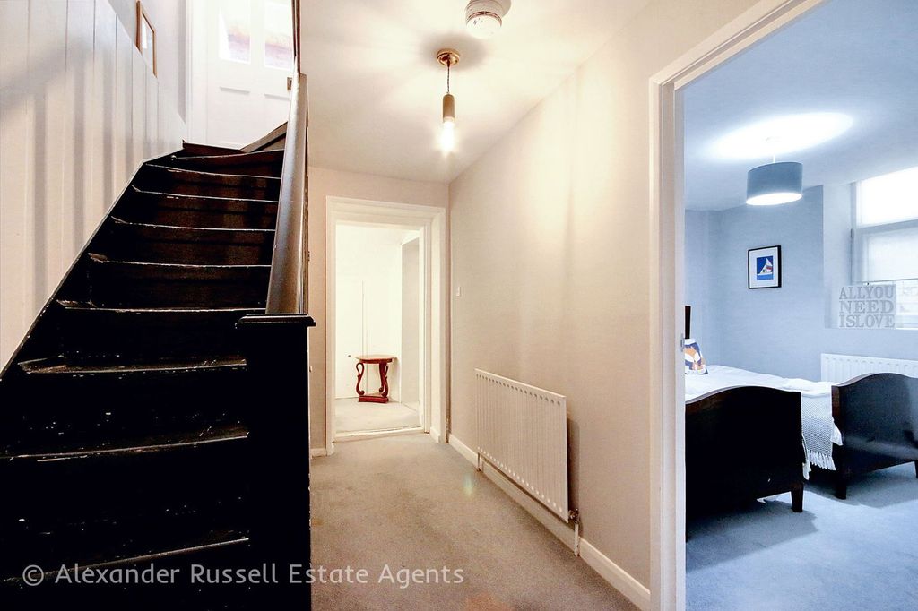 Additional image 10 of 2 bed flat for saleAlbion Hill, Ramsgate CT11