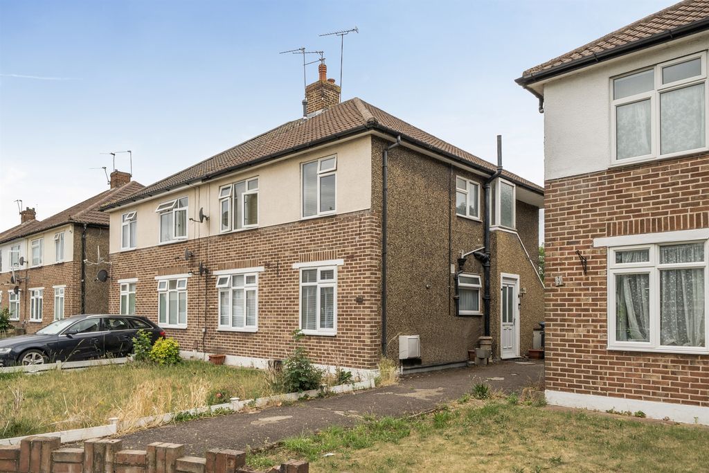 Property photo 1 of 12