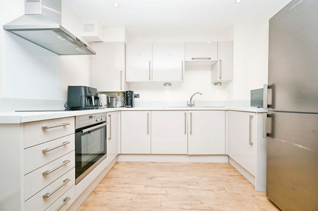 Property photo 3 of 11