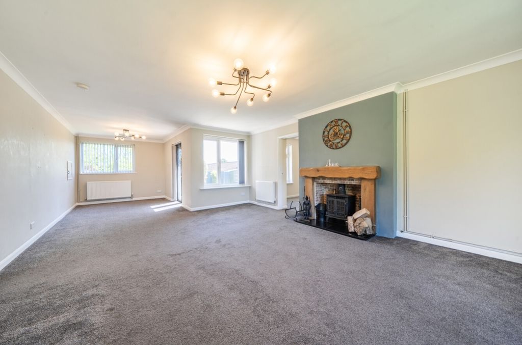 Property photo 2 of 31 1454019 (2)