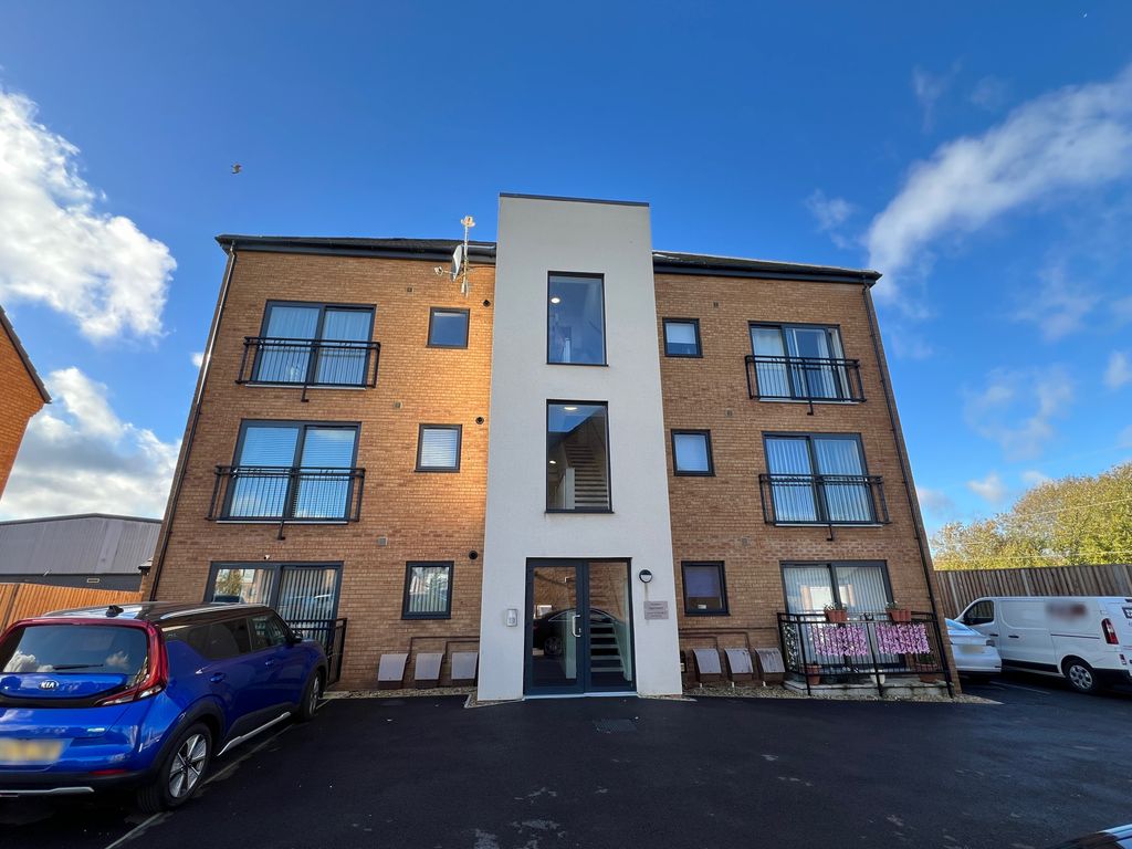 Property photo 1 of 14