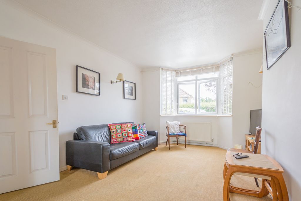 Property photo 2 of 16 26 Westerleigh Road (1 Of 18)