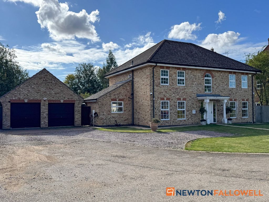 Property photo 1 of 28