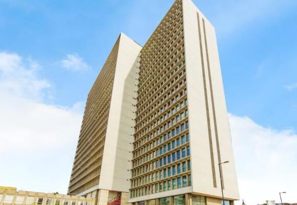 Property photo 2 of 10