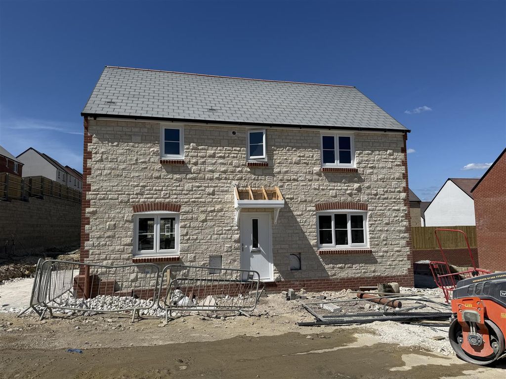 Property photo 1 of 13 Plot 346 Front.Jpeg