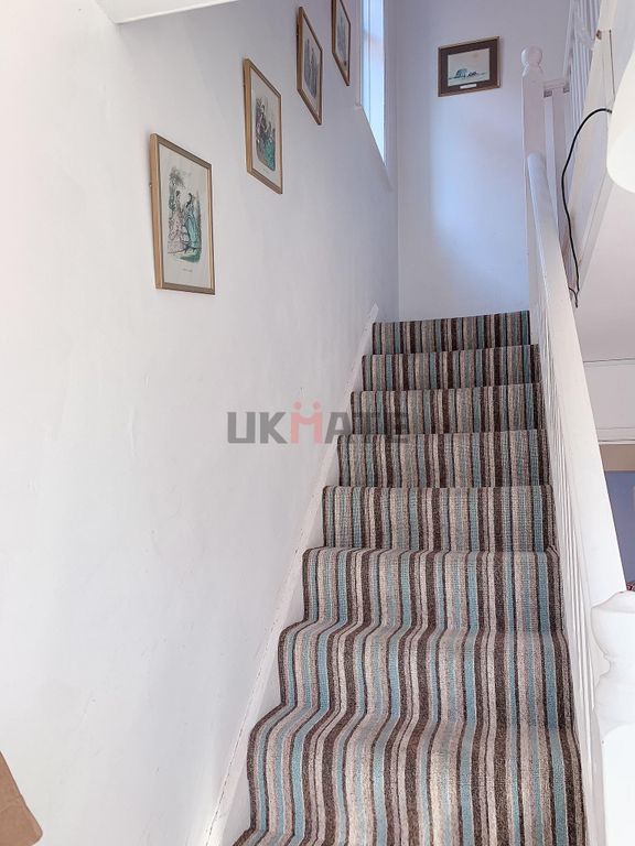 Property photo 3 of 4