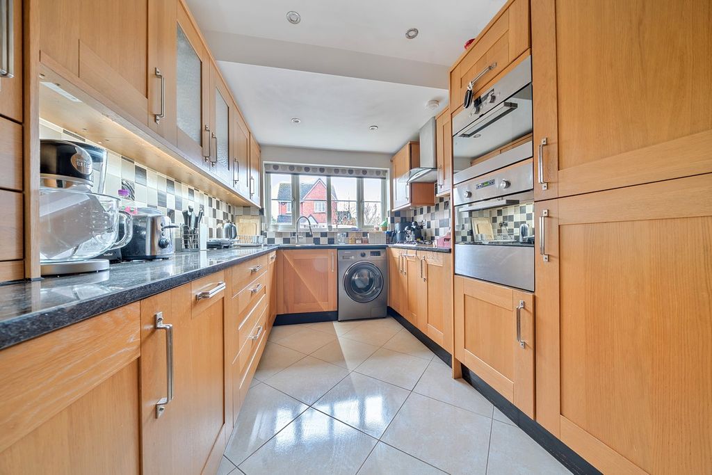 Property photo 3 of 14