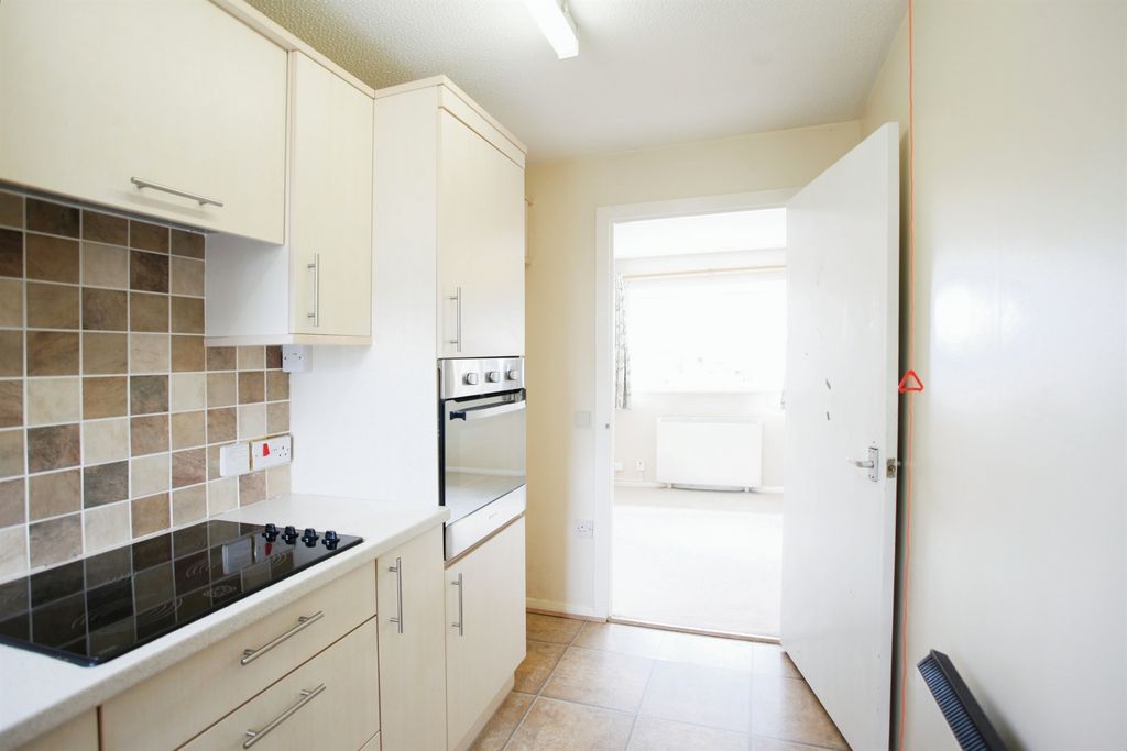 Property photo 3 of 16