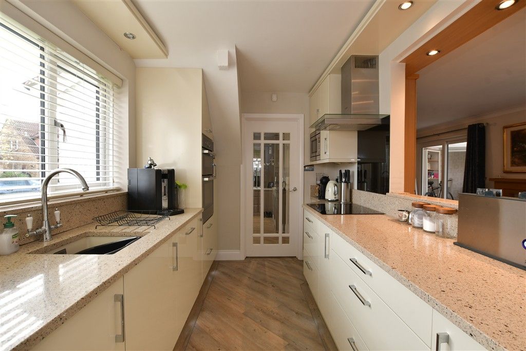 Property photo 1 of 14 Kitchen