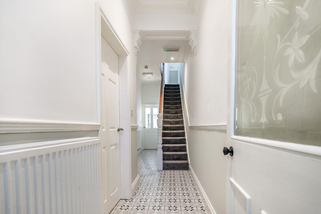Property photo 2 of 16 49Gt-9.Jpg