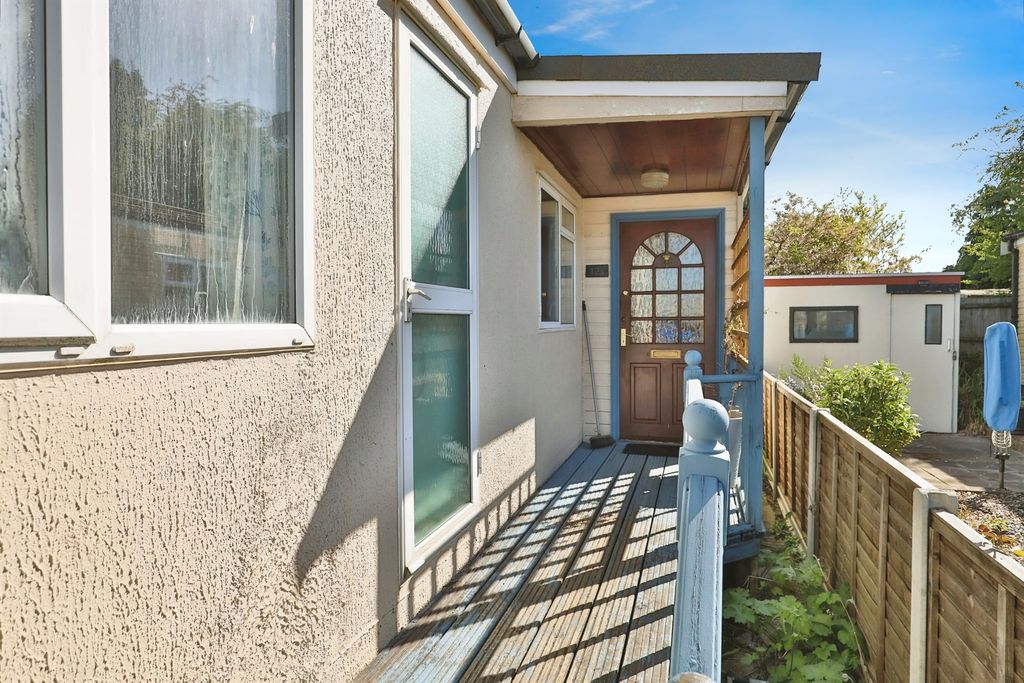Property photo 2 of 16