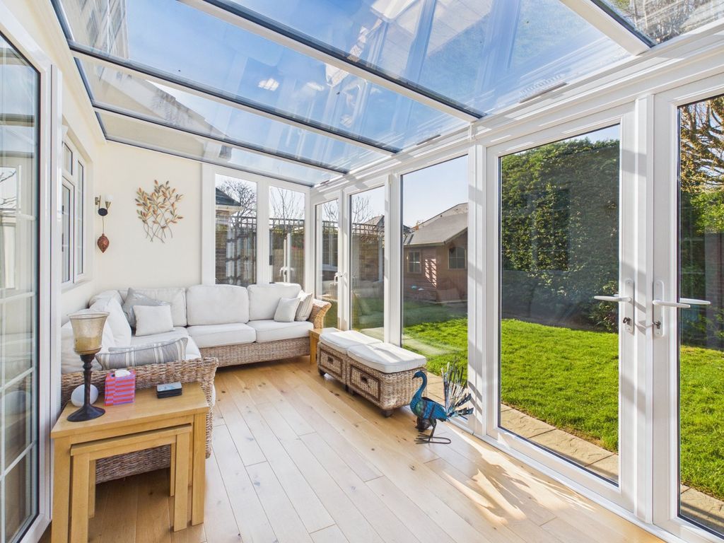 Property photo 3 of 16 Conservatory