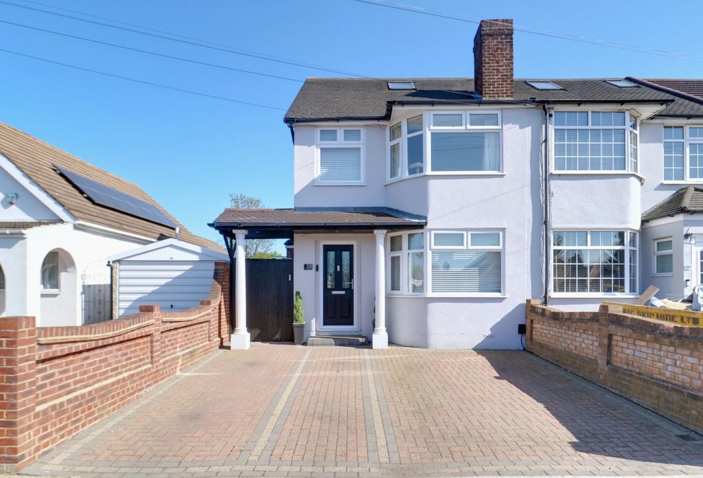 Property photo 1 of 31