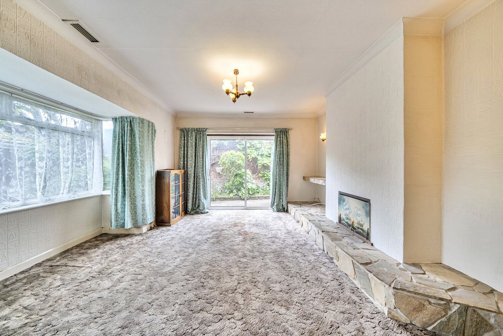 Property photo 3 of 14 3