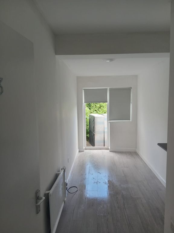 Property photo 2 of 3