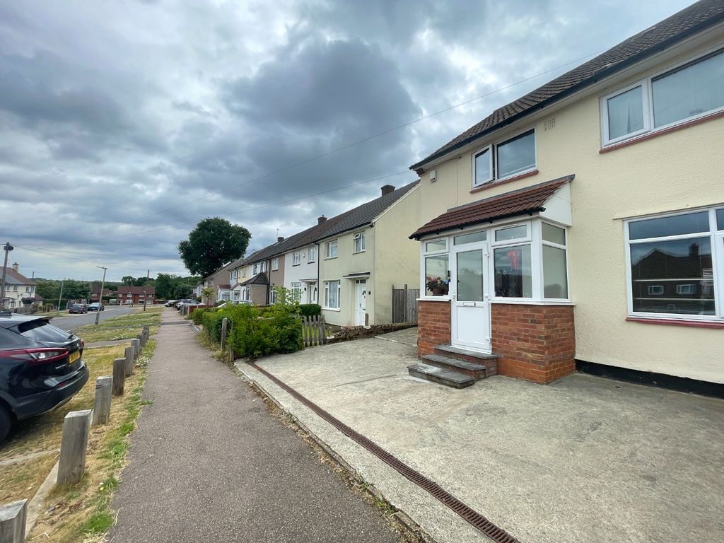 Property photo 1 of 15 4385771