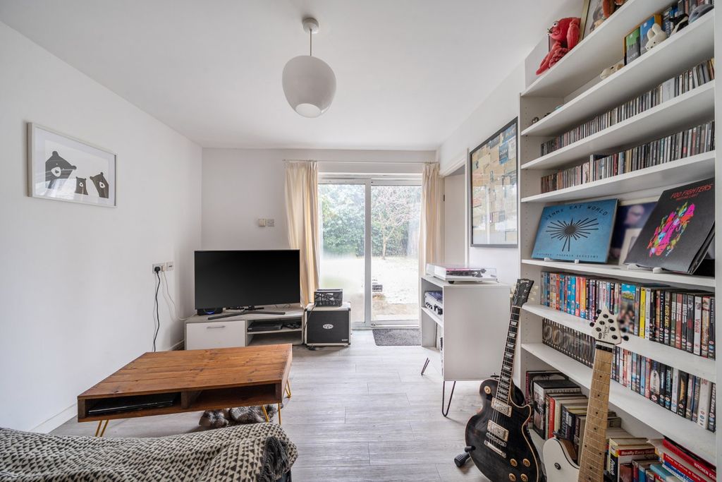 Property photo 3 of 11 Picture No. 11