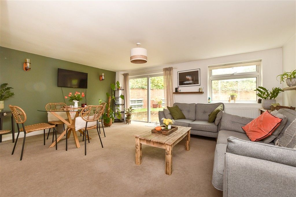 Property photo 2 of 13 Living/Dining Area