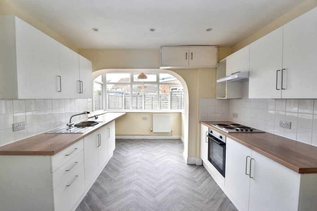 Property photo 3 of 11 Kitchen/Diner