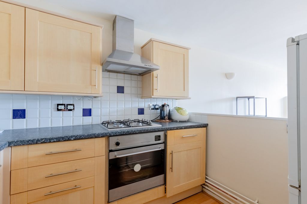 Property photo 3 of 22