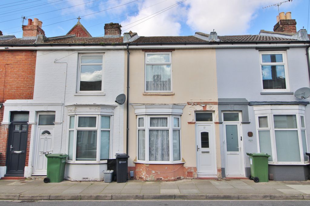 Property photo 1 of 11