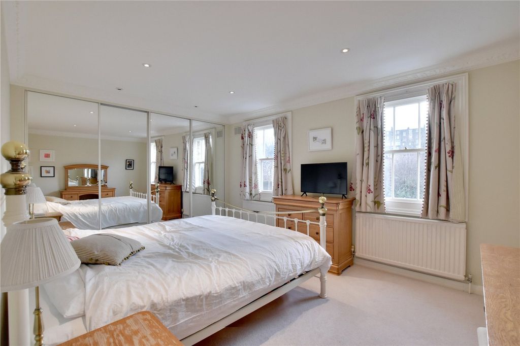 Property photo 3 of 23 Picture No. 03