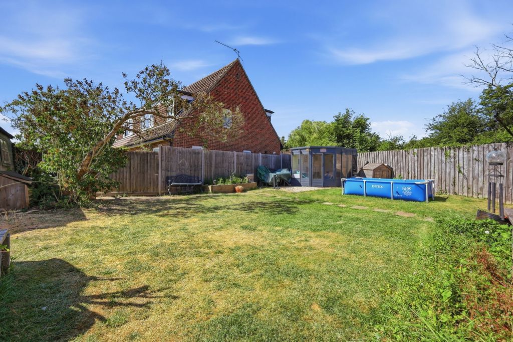 Property photo 2 of 37