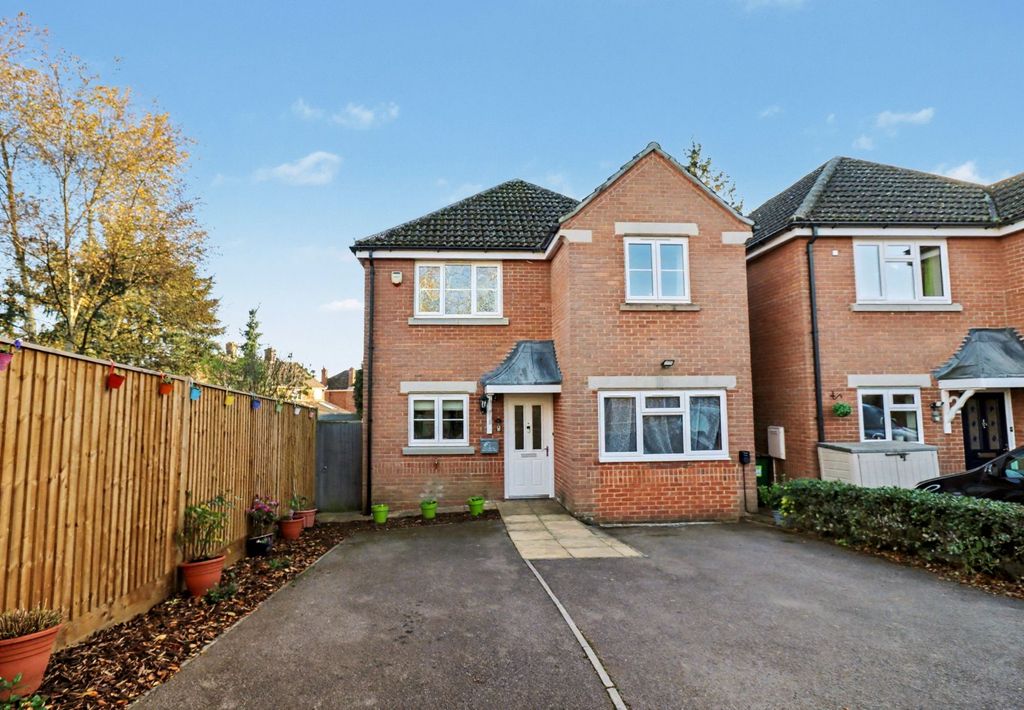 Property photo 1 of 18