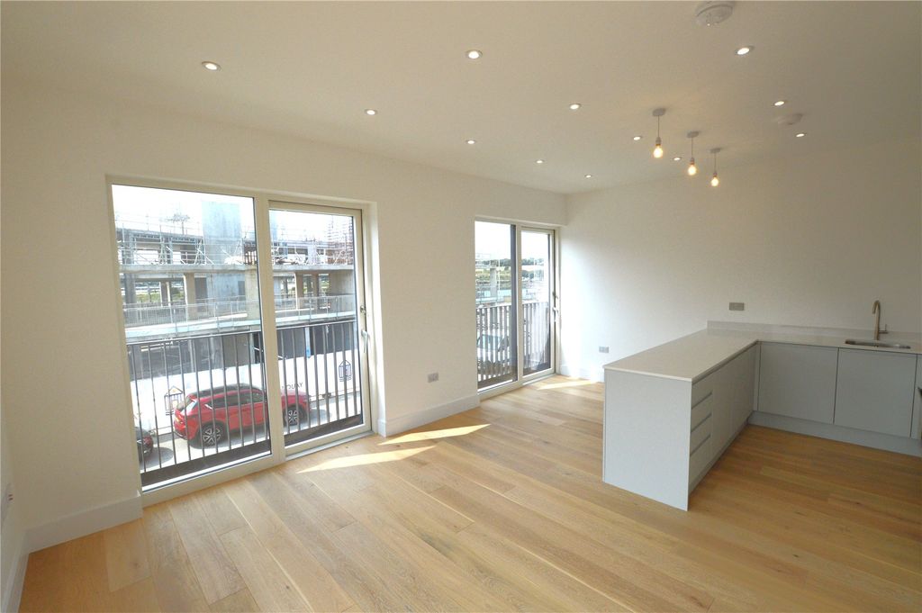Property photo 3 of 10 Picture No. 04