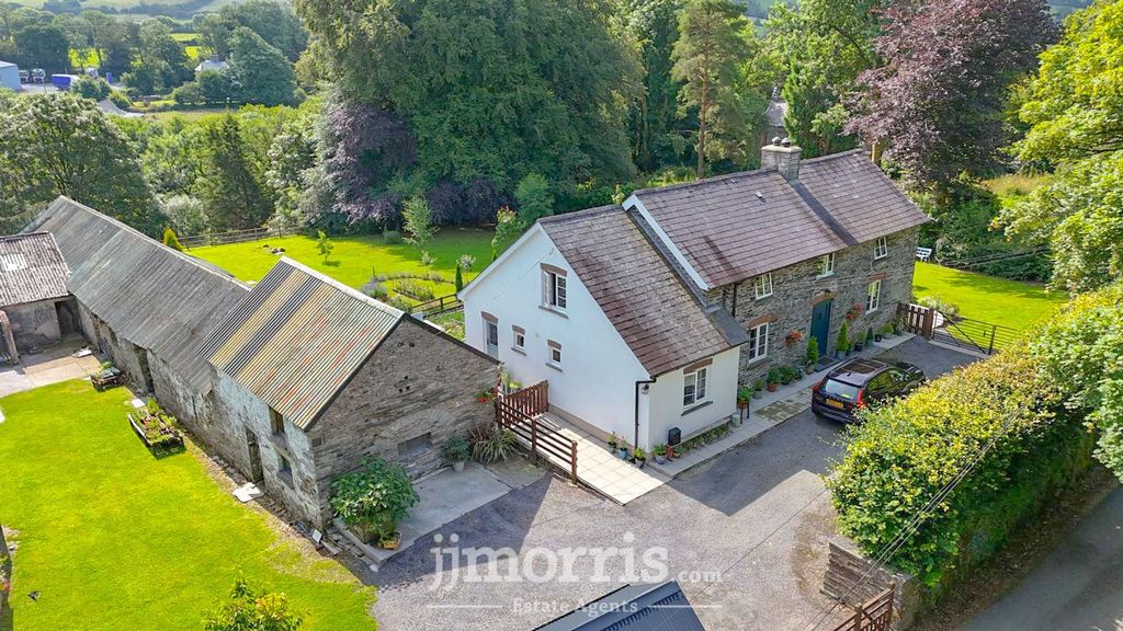 Property photo 1 of 74