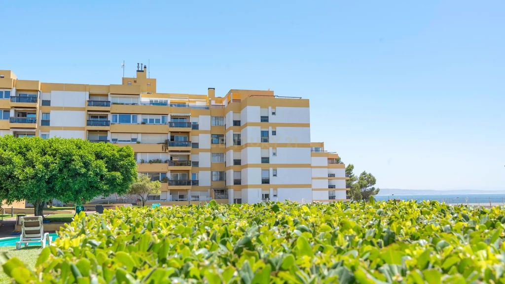 Property photo 2 of 68