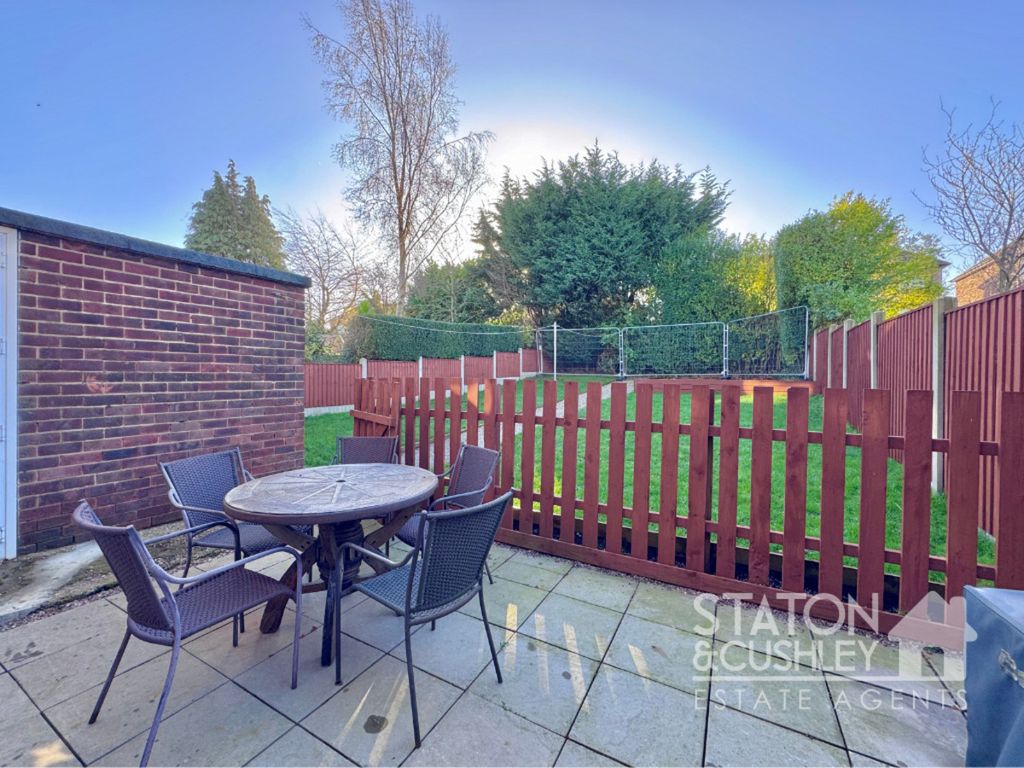 Property photo 2 of 27