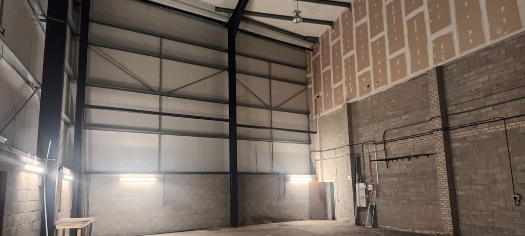 Property photo 3 of 8