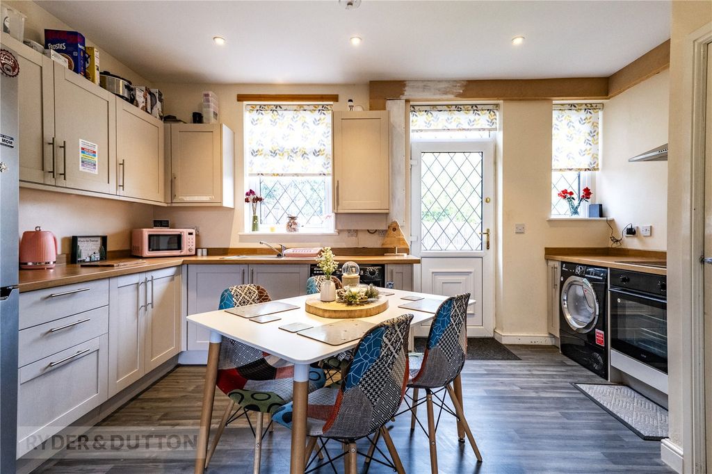 Property photo 2 of 24 Kitchen Diner