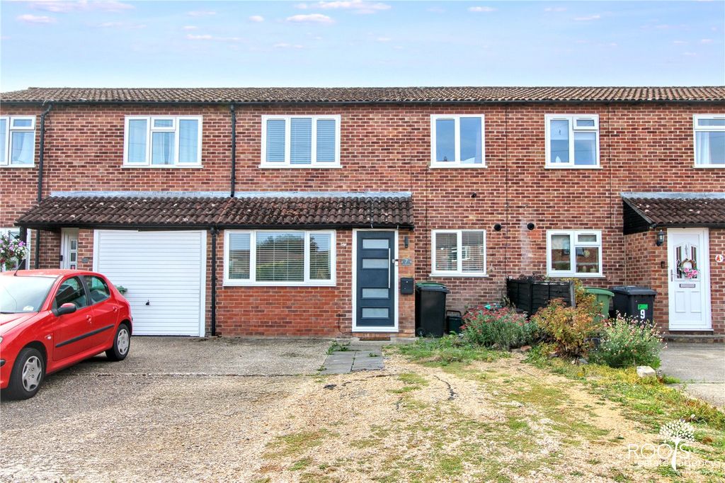 Property photo 1 of 15 Frontage