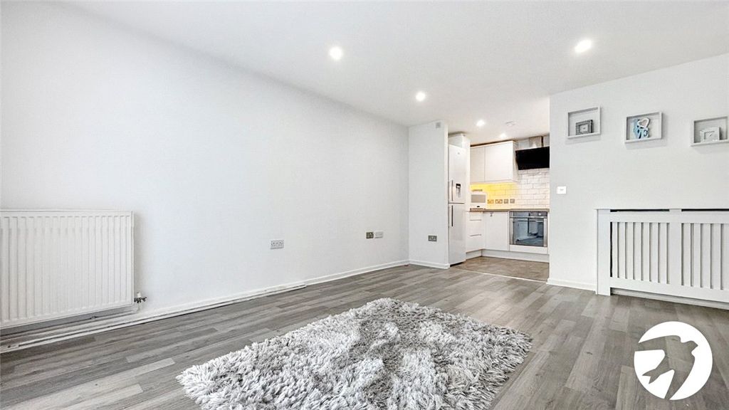 Property photo 2 of 7 Picture No. 01