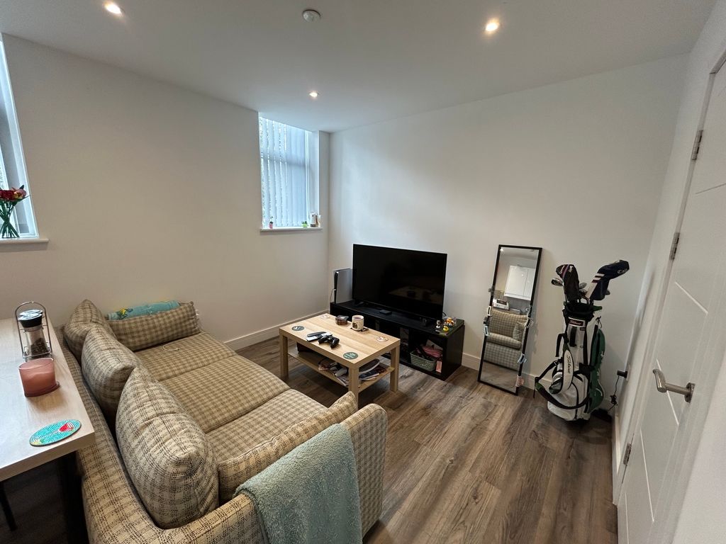 Property photo 2 of 12 Living Room