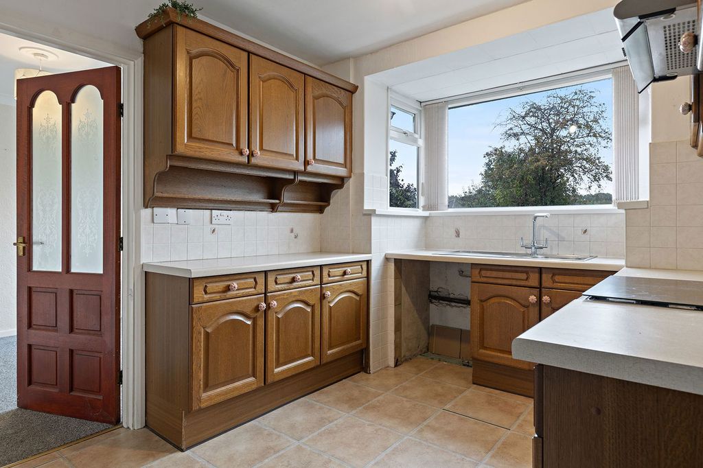 Property photo 3 of 25