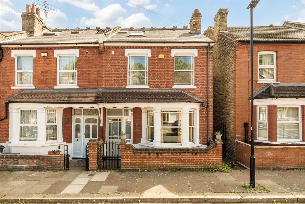 Property photo 1 of 7