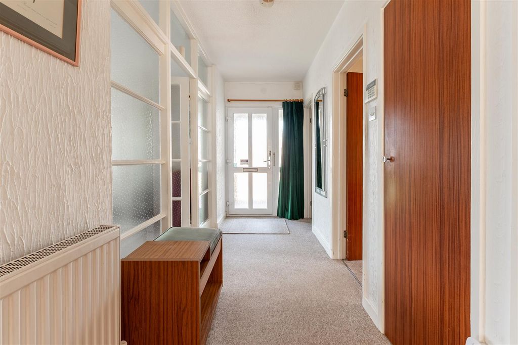 Property photo 3 of 14 Dsc_8300-Hdr.Jpg