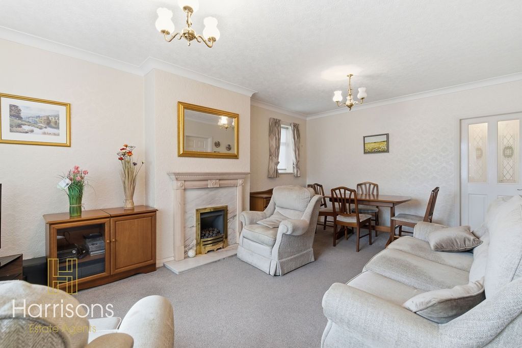 Property photo 3 of 27 4970127