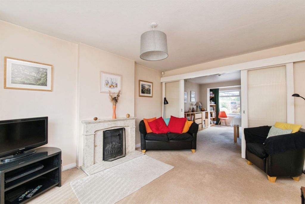 Property photo 2 of 17
