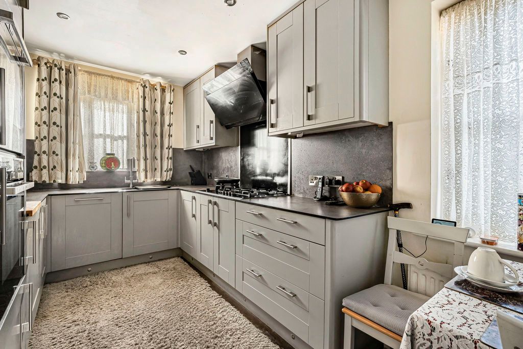 Property photo 2 of 17 Photo 14