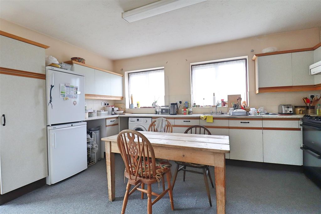 Property photo 3 of 14 Img_6262.Jpg