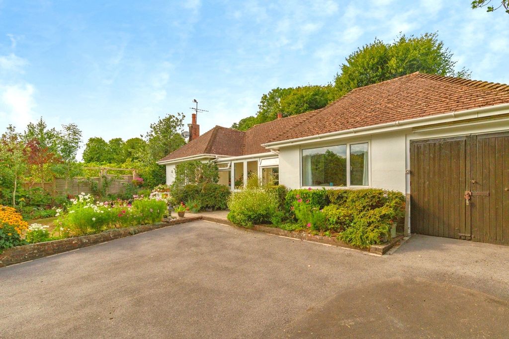 Property photo 2 of 21 Picture No. 41