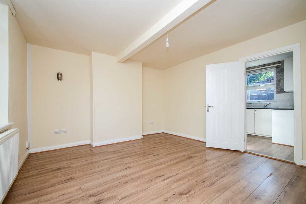 Property photo 2 of 14 Photo 1